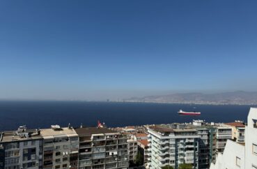 İzmir’in En Prestijli Sitelerinden Tibaş Sitesinde, 7. Katta Yer Alan 130 M² Ferah Daire Kiralık